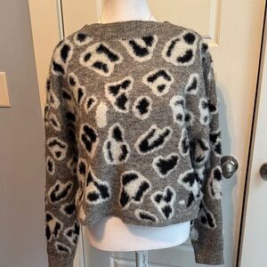Leopard Print Gray Sweater